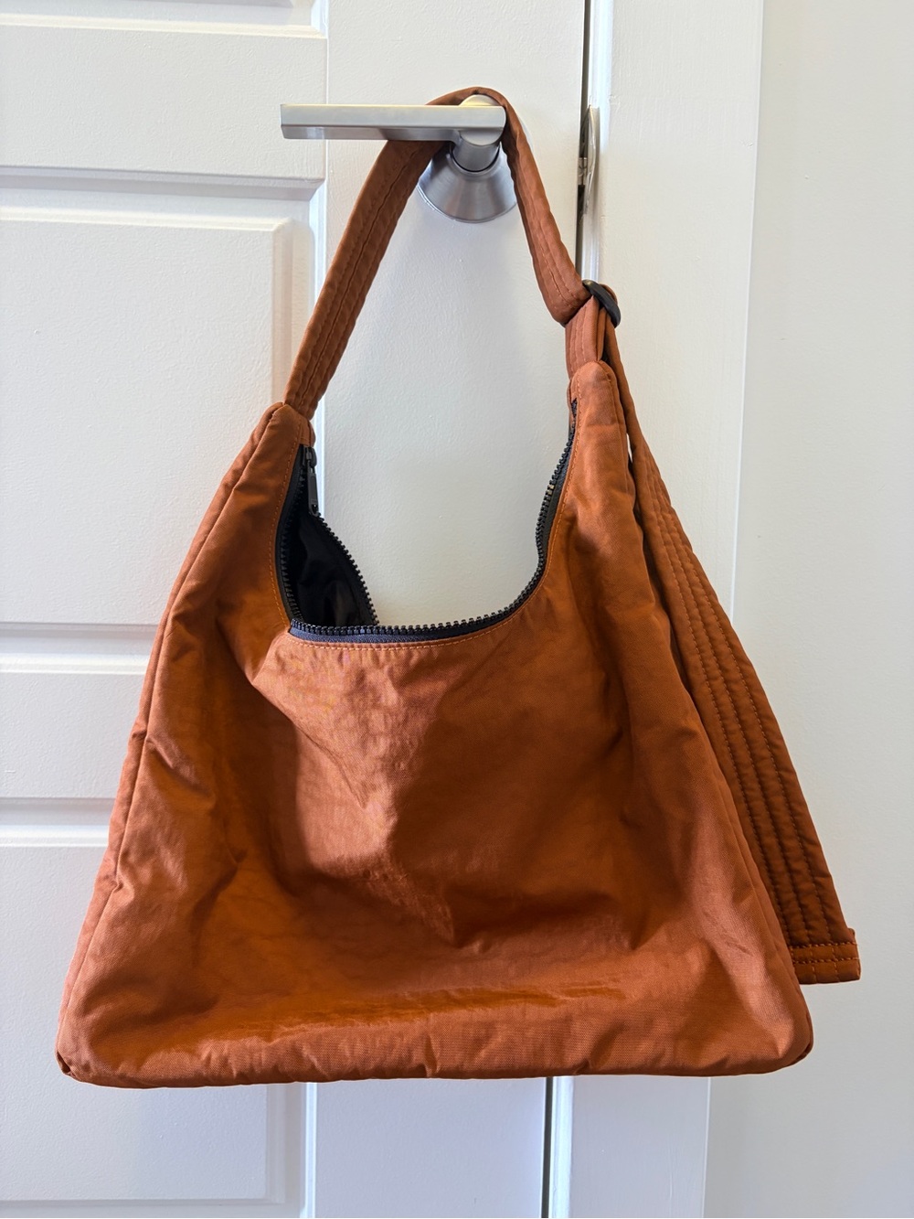 BAGGU Nylon Shoulder Bag - Picture 3 of 7